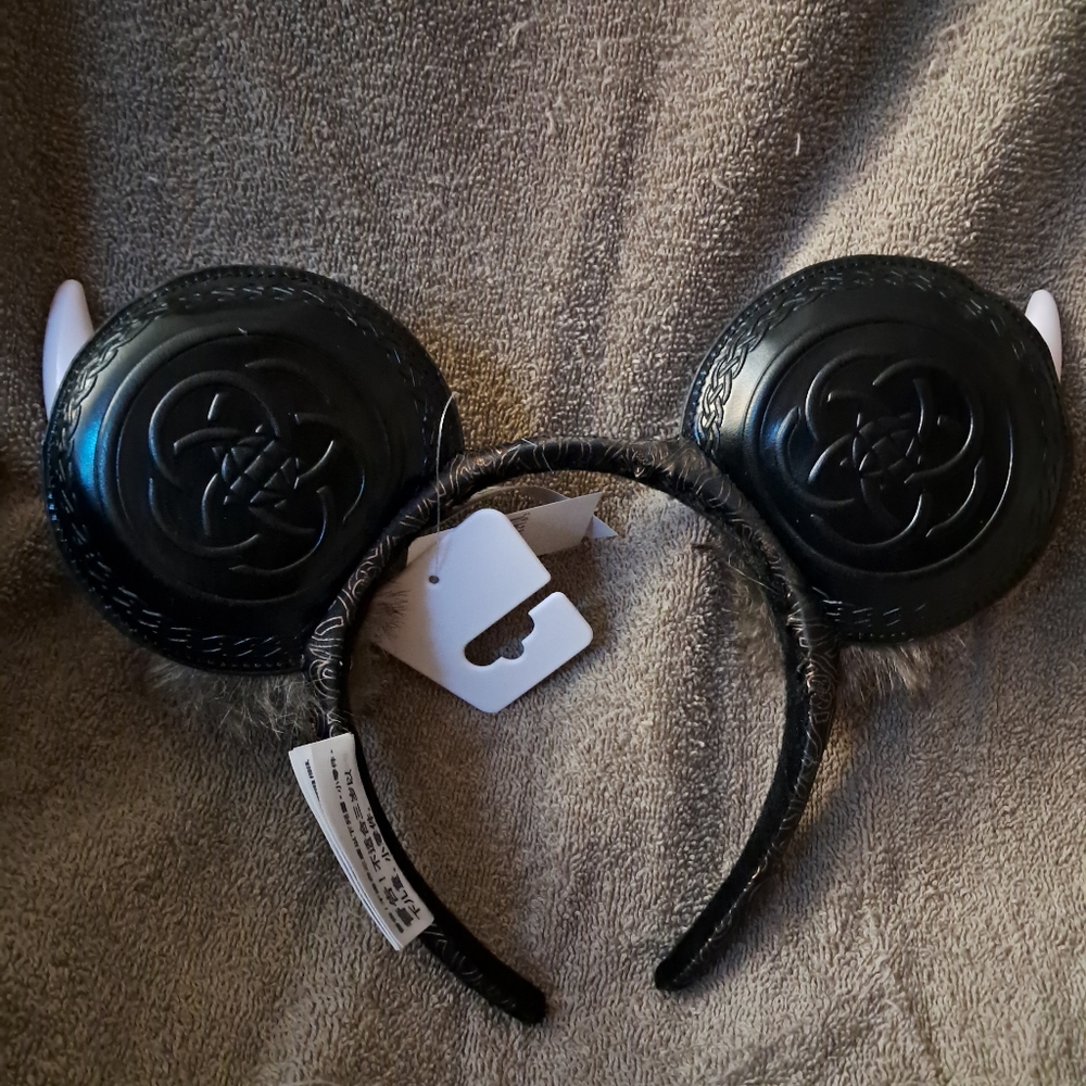 EPCOT Norway Viking Ears - Picture 2 of 3